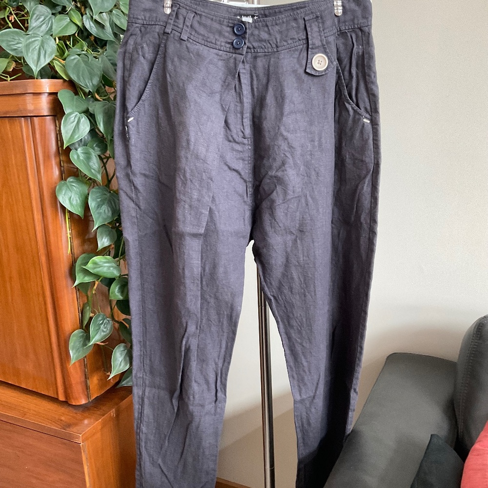 Linen baggy trouser by LU.EL in size 12